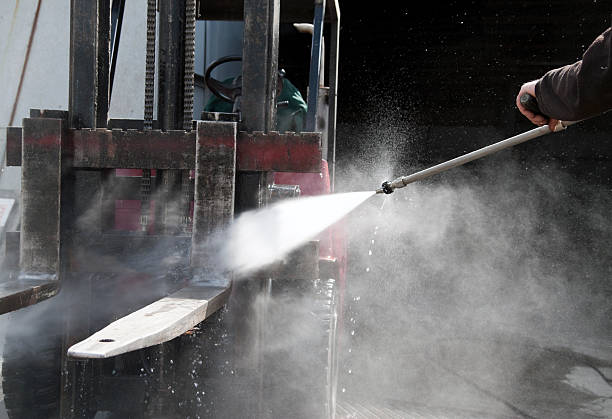 Best Affordable Power Washing  in South Les, AK